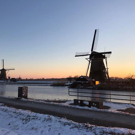 Bed and Breakfast Voorhuis Aan De Lek Nieuw-Lekkerland Экстерьер фото
